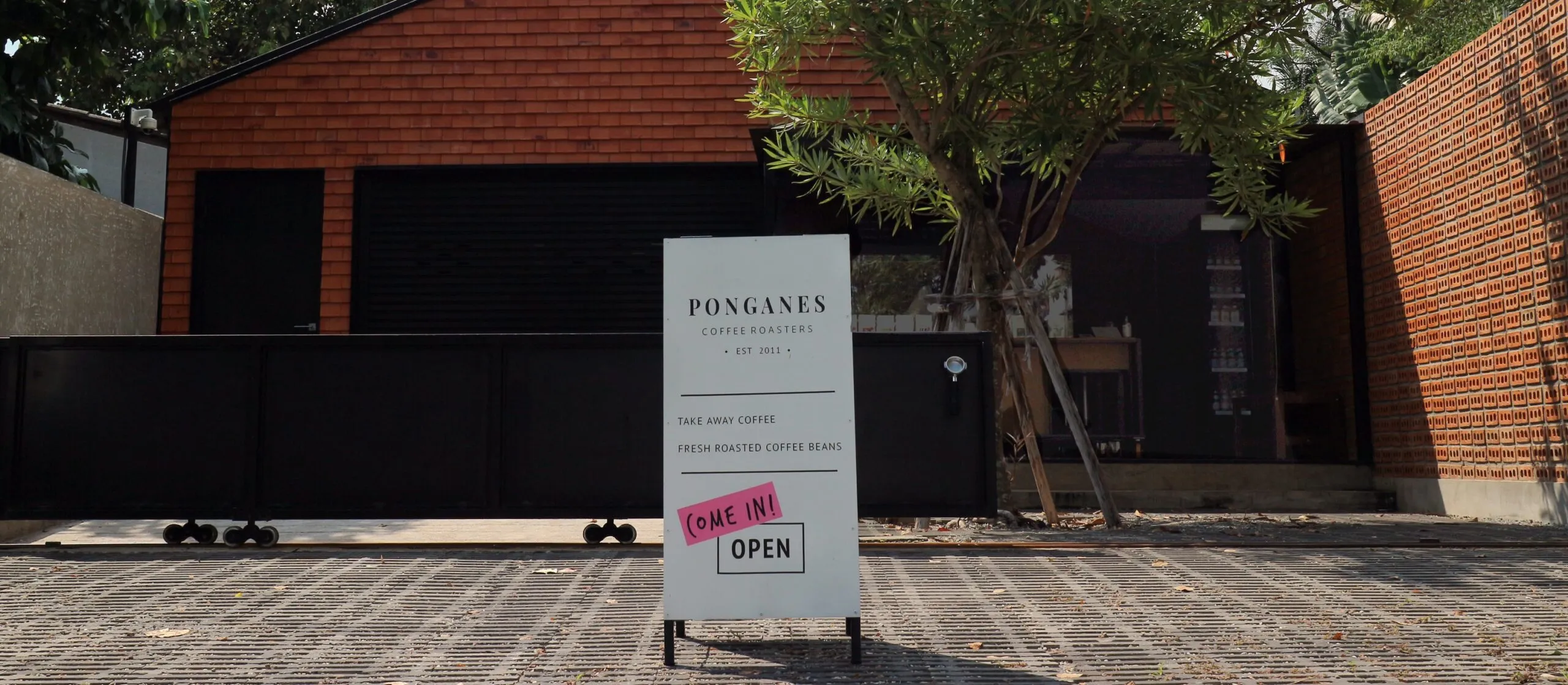 Ponganese Coffee Bar